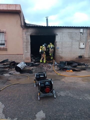 Incendio en una vivienda de Cuevas de Reyllo, Fuente Álamo