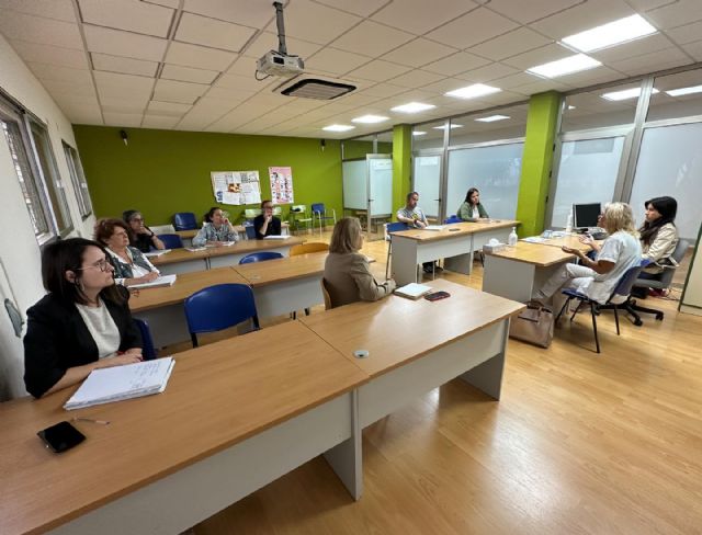 Fuente Álamo pone en marcha formaciones en español y nuevas tecnologías para facilitar la empleabilidad