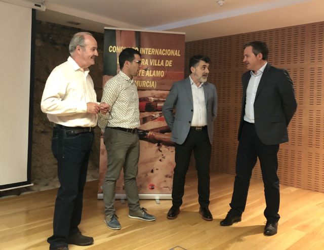 El Concurso Internacional de Pintura 'Villa de Fuente Álamo' anuncia 'Pincel del año' a Cristóbal Gabarrón